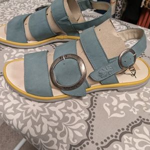 Fly London sandal